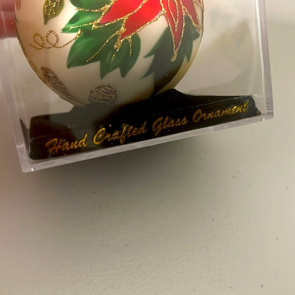 Vintage Large Poinsettia Christmas Ornament, Hand Blown & Hand Painted, NEW - Picture 7 of 7